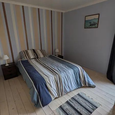 Hébergement de vacances Jolie Maison En Pierres Au Calme Dans Un Village Aux Portes De Bayeux *