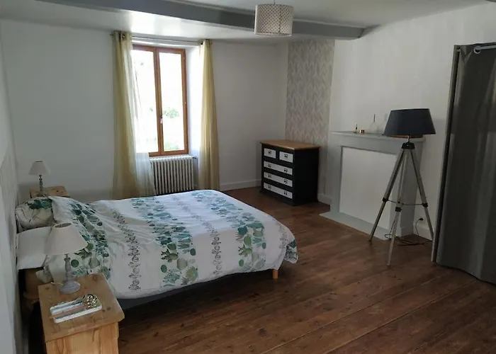 Jolie Maison En Pierres Au Calme Dans Un Village Aux Portes De Bayeux *